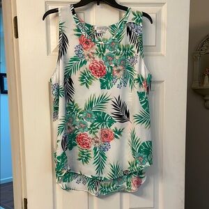 Van Heusen Sleeveless XL Tank Top White and Green